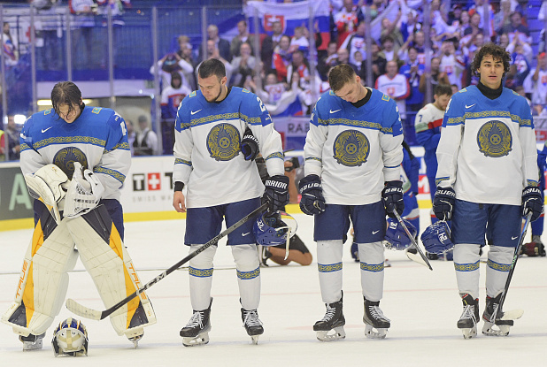 Сборная Казахстана по хоккею потерпела третье поражение кряду