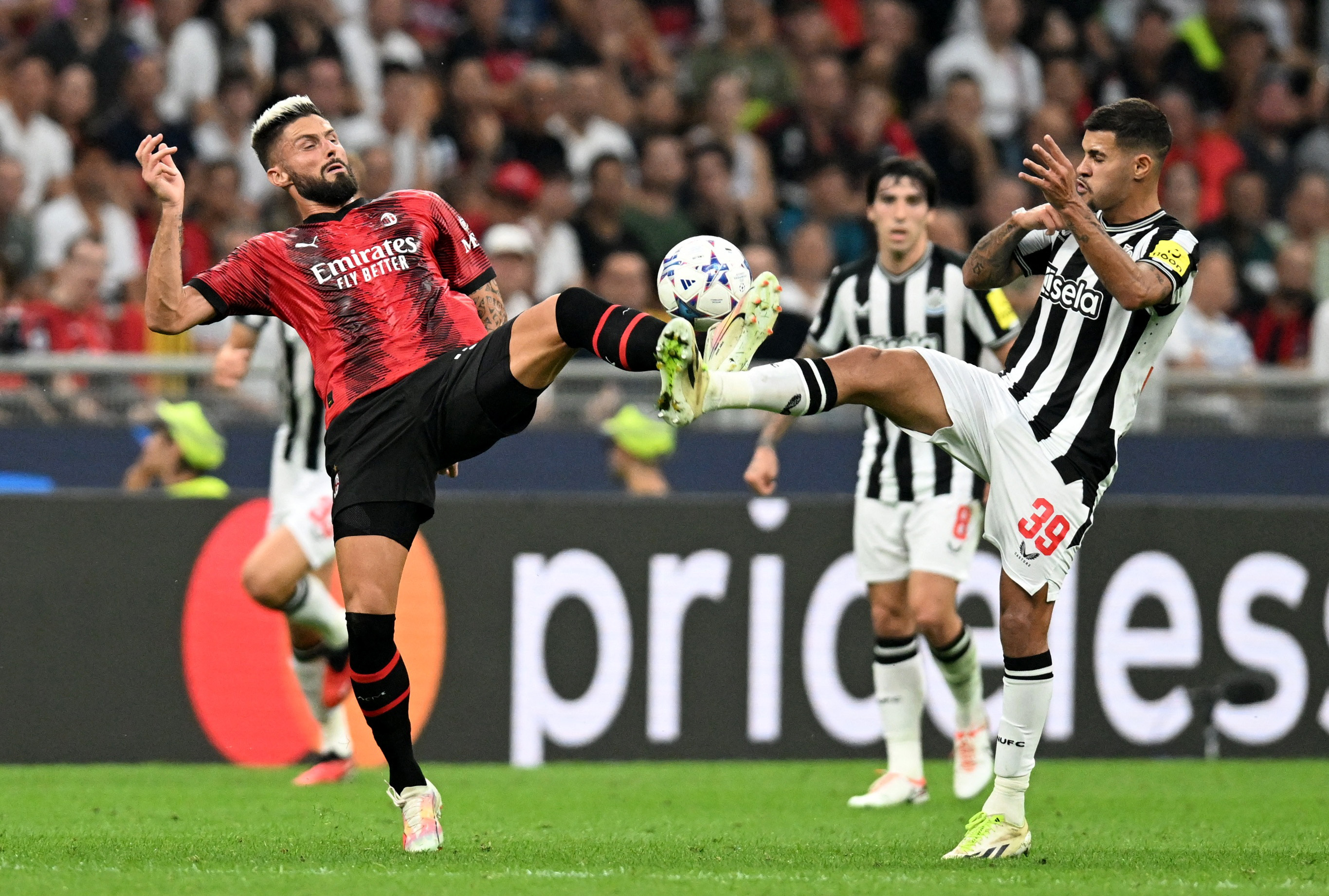 «Милан» и «Ньюкасл» не выявили победителя в стартовом матче Лиги чемпионов