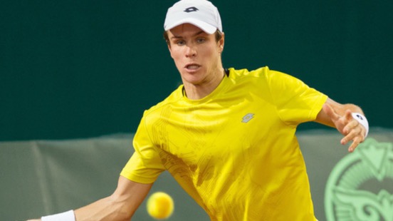 Казахстанский теннисист Дмитрий Попко вышел в 1/4 финала турнира в Буэнос-Айресе