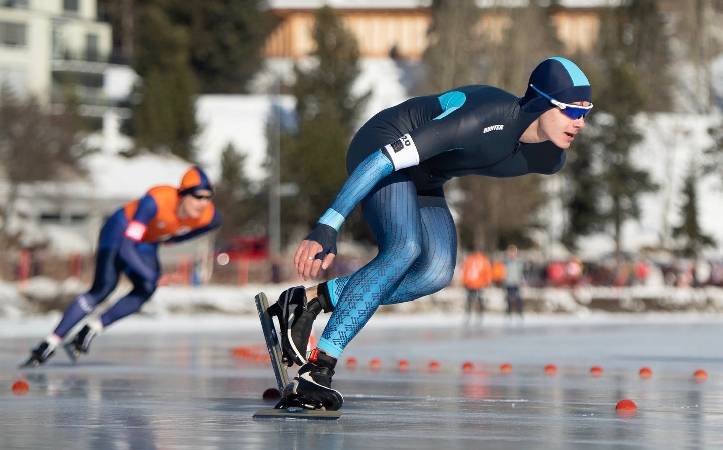 Казахстанские конькобежцы выиграли еще две медали на Кубке мира среди юниоров