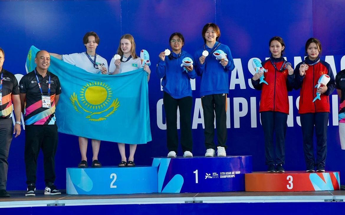 Казахстанские пловцы завоевали десять медалей в последний день чемпионата Азии