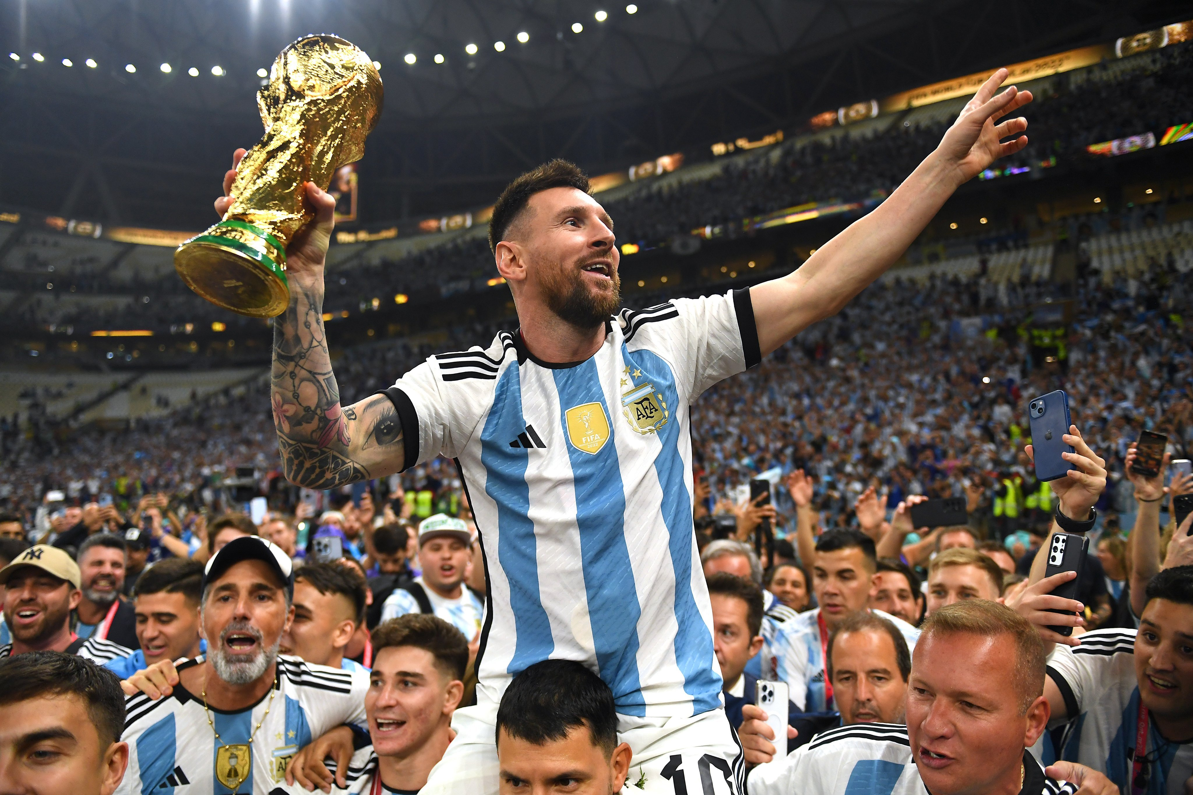 Аргентина выиграла чемпионат мира по футболу! Что об этом думают звезды киберспорта?