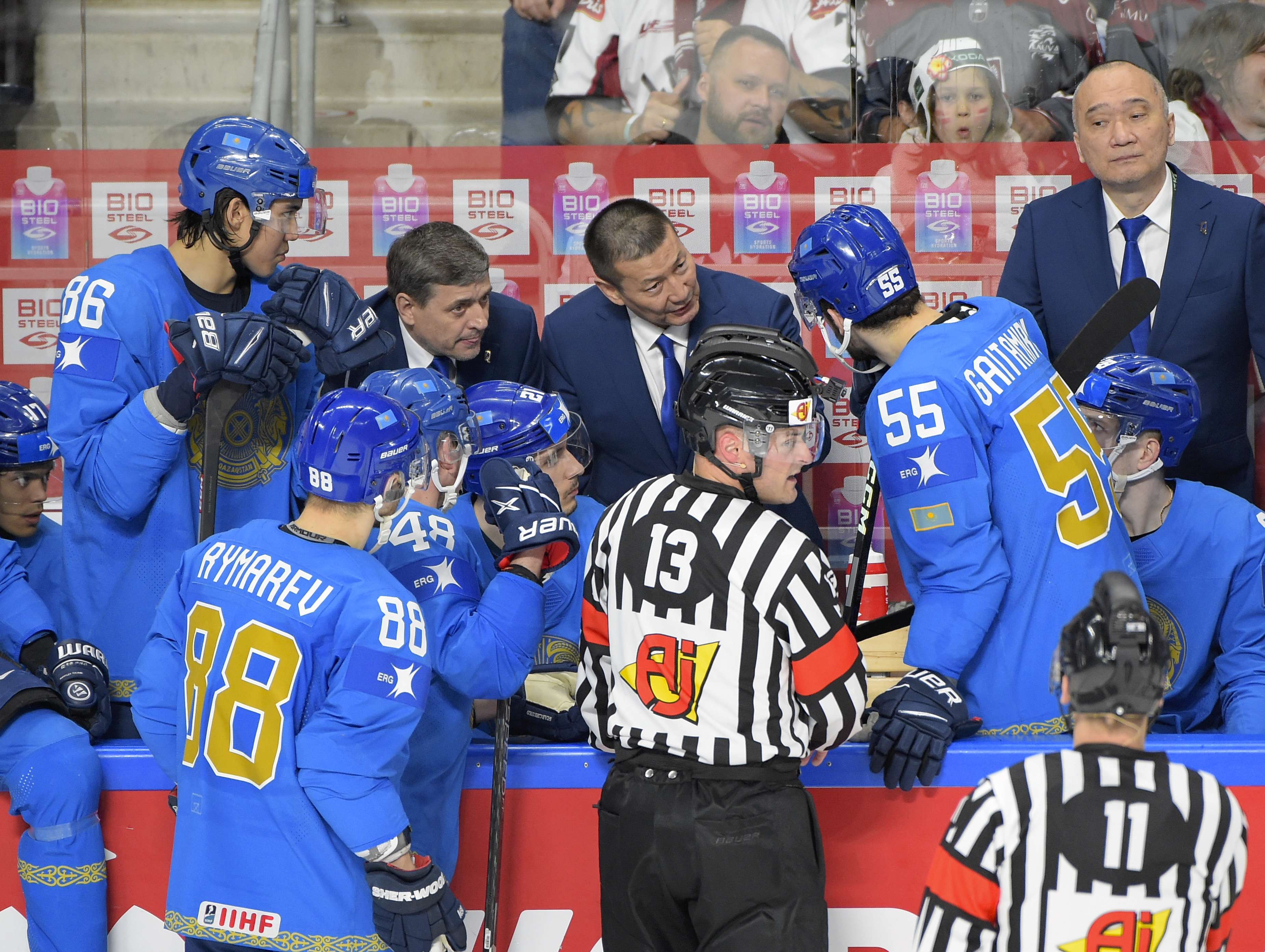 Сборная Казахстана по хоккею побила рекорд по числу лет в элитном дивизионе чемпионата мира
