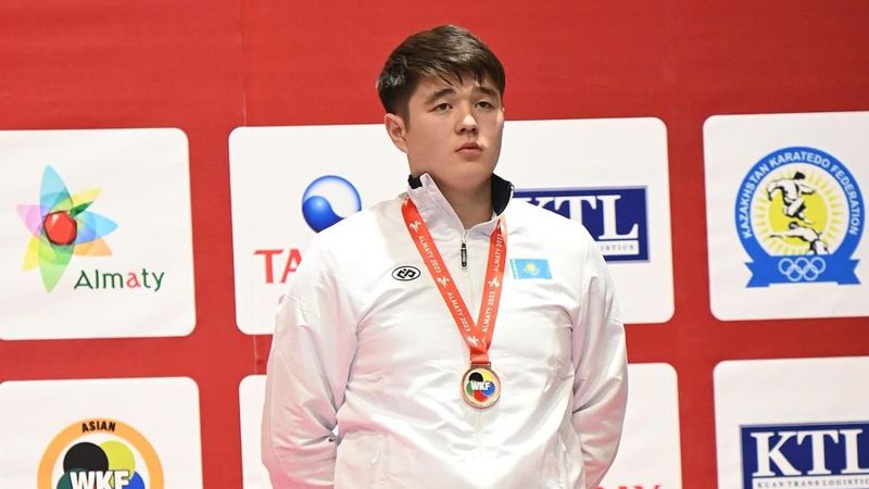 Сборная Казахстана завоевала 30 медалей и заняла первое место на открытом чемпионате Азии по карате
