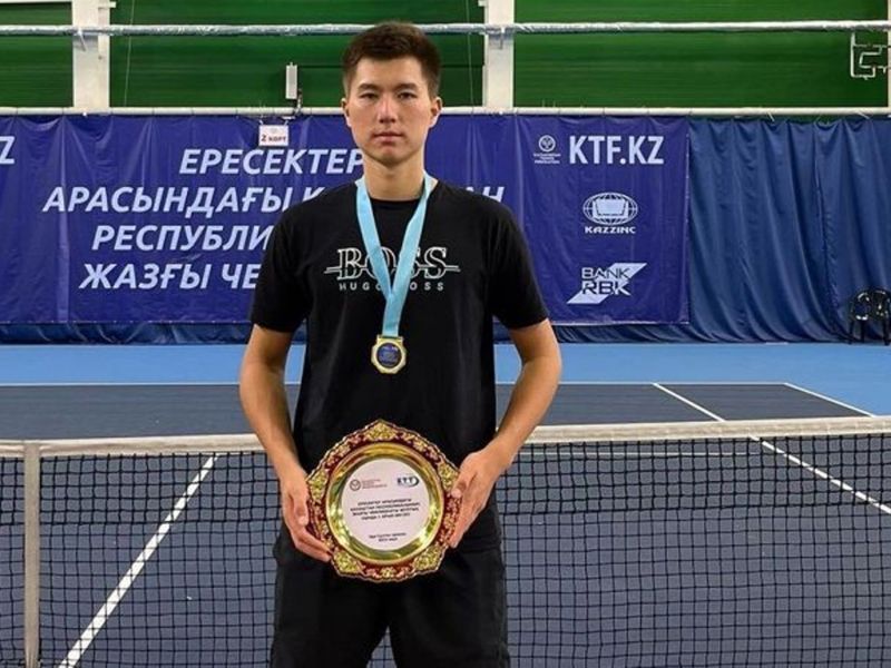 Теннисист Бейбит Жукаев проиграл в финале квалификации турнира в Англии