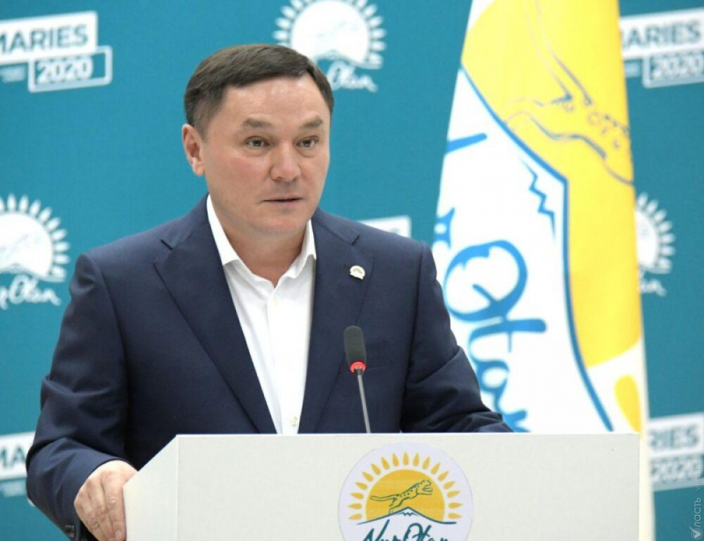 Министр спорта и туризма РК посетил матч сборной Казахстана
