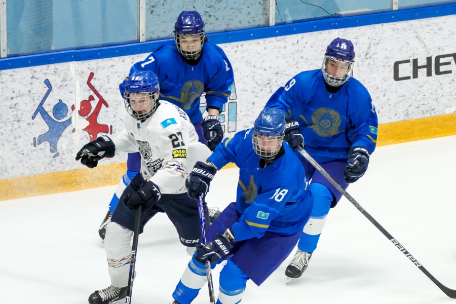 Три хоккеиста национальной команды отказались от гражданства Казахстана