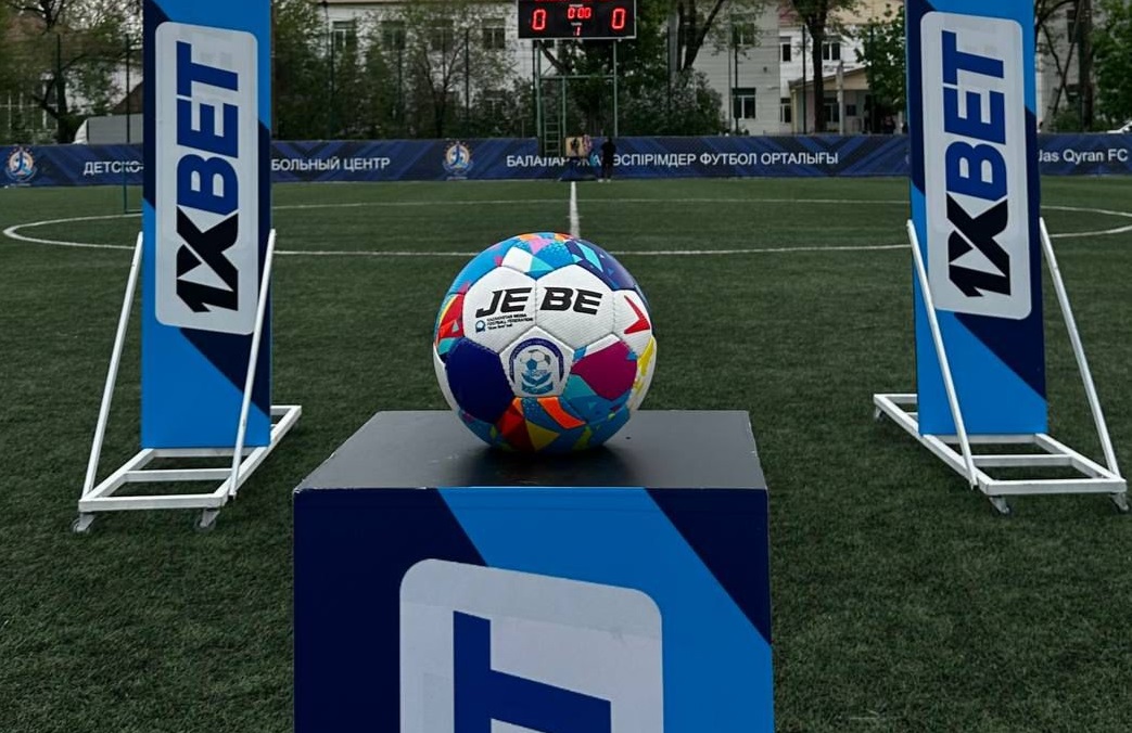 Федерация медиа футбола Казахстана представила отечественный мяч – JEBE