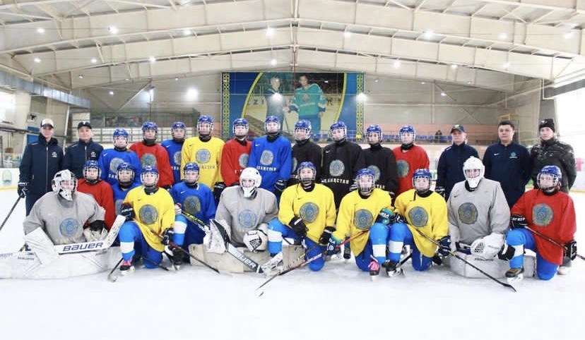 Стал известен состав женской сборной Казахстана U-18 на чемпионат мира по хоккею