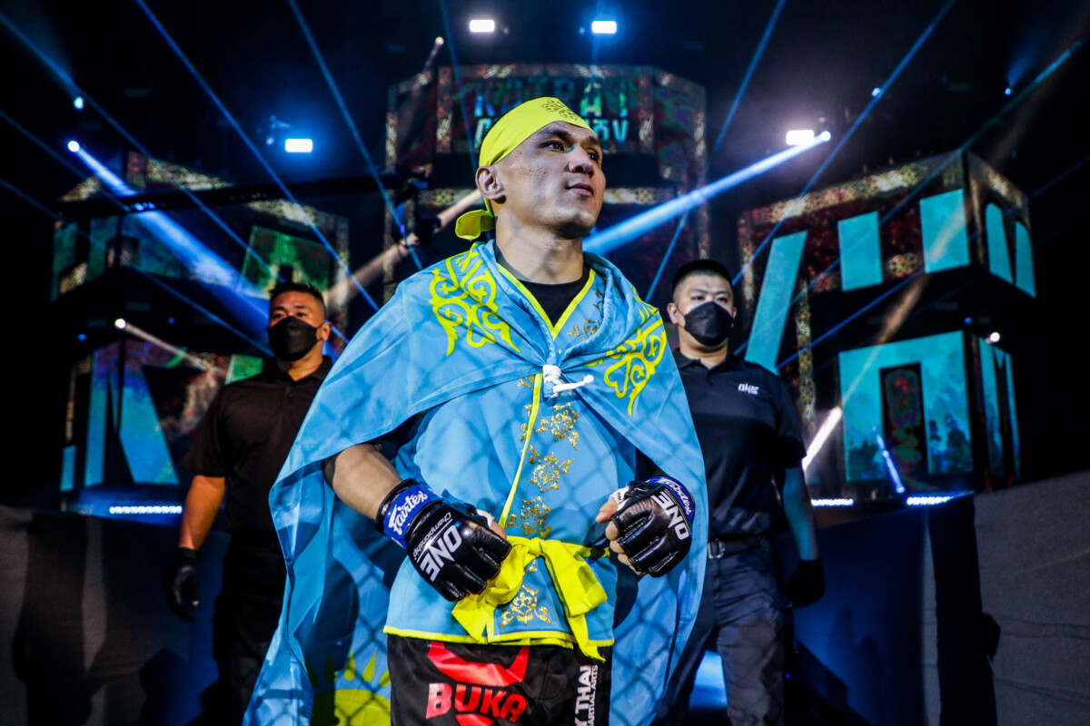 Претендентский бой на самом крупном турнире ONE: Ахметов с отрывом лучший казахстанский боец ММА в истории