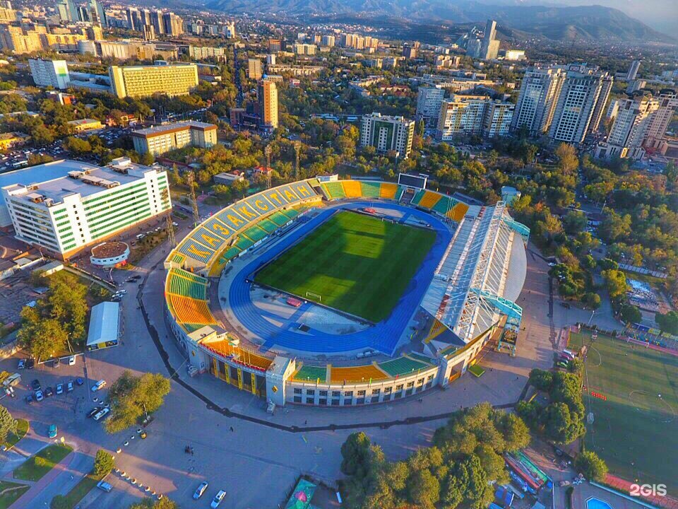 Домашние матчи сборной Казахстана под угрозой: УЕФА готовится к инспекции Центрального стадиона в Алматы