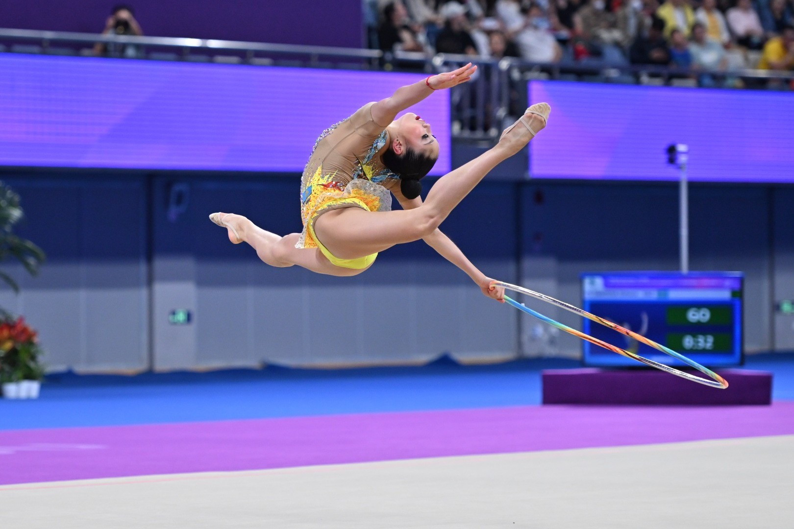 Гимнастки из Казахстана лидируют в промежуточном этапе на чемпионате Азии