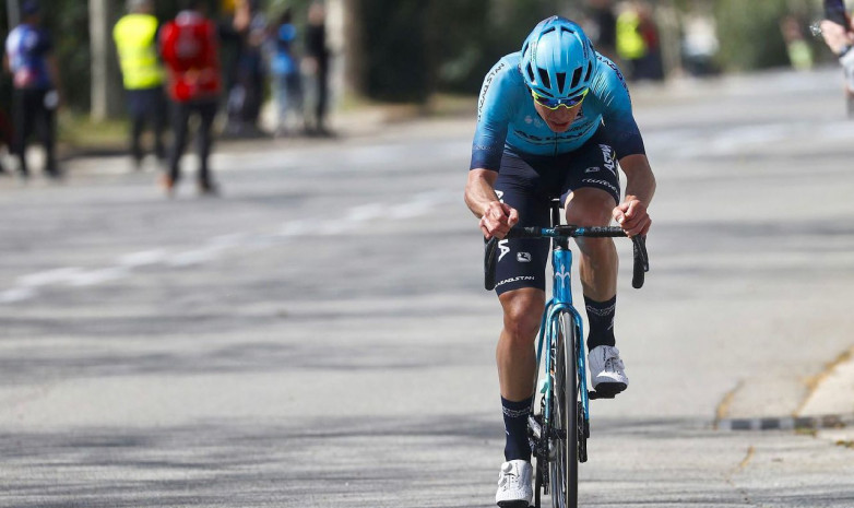 Велогонщик «Астаны» Давид Де Ла Крус попал в завал на 12-м этапе и выбыл из «Тур де Франс»
