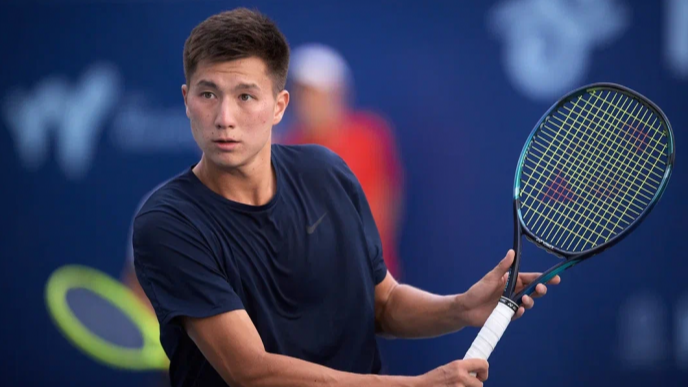 Казахстанский теннисист Жукаев вышел во второй круг турнира в Эквадоре