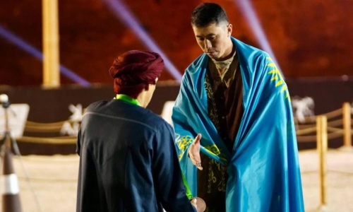 Сборная Казахстана стала серебряным призёром на Кубке мира по конной стрельбе из лука