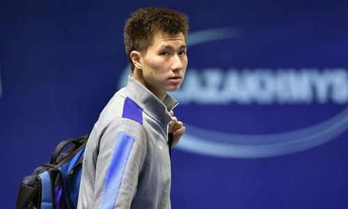 Казахстанский теннисист Жукаев вылетел с турнира в США