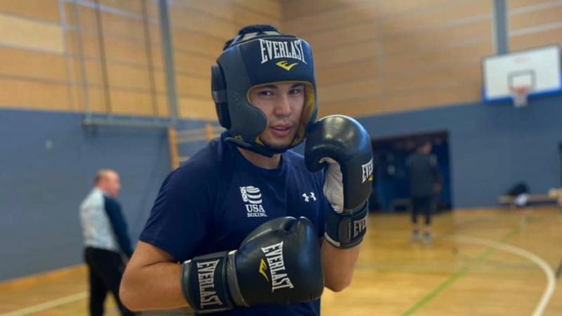 Казахстанский боксер Жакпеков проиграл узбекистанцу в финале «Elorda Cup»
