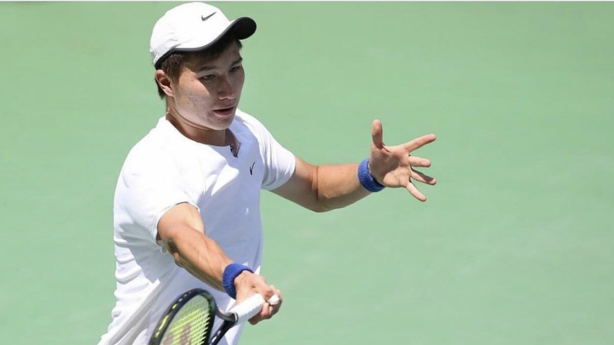 Теннисист Бейбит Жукаев завоевал титул на турнире в США