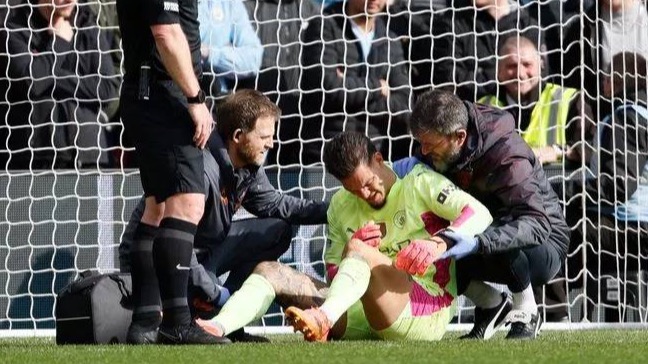 Вратарь «Манчестер Сити» Эдерсон получил травму и рискует больше не сыграть в этом сезоне