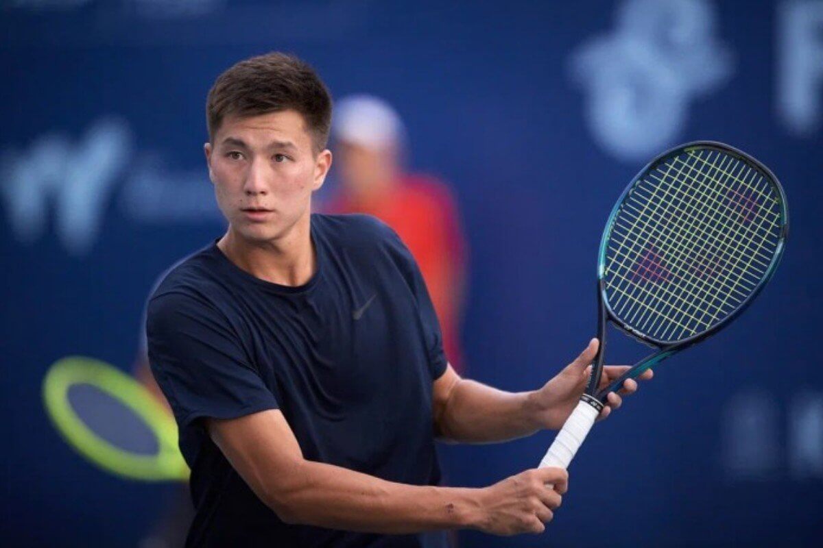 Казахстанский теннисист Жукаев узнал соперников на старте парного турнира в США