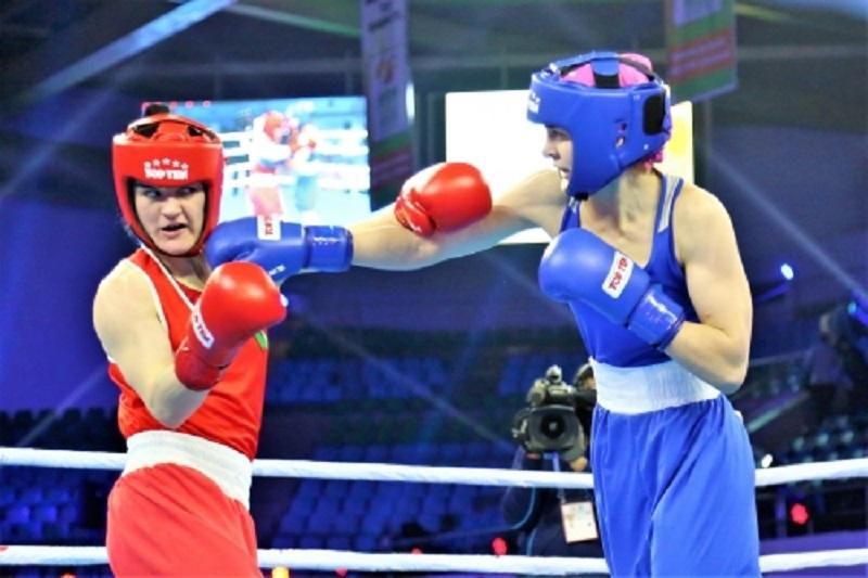 Казахстан выиграл четвертый подряд бой на старте женского ЧМ-2022 по боксу