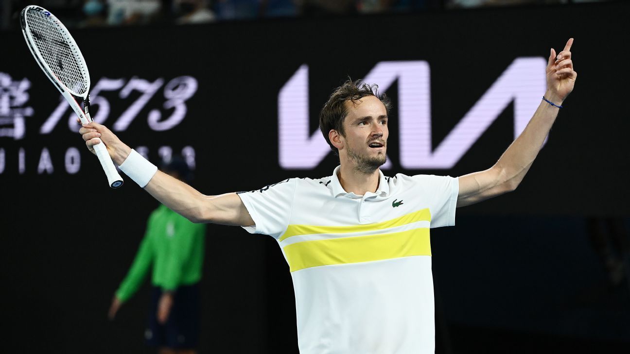 Медведев – в финале Australian Open! В двух сетах не заметил Циципаса, в третьем переломил кризис, в отличие от Надаля