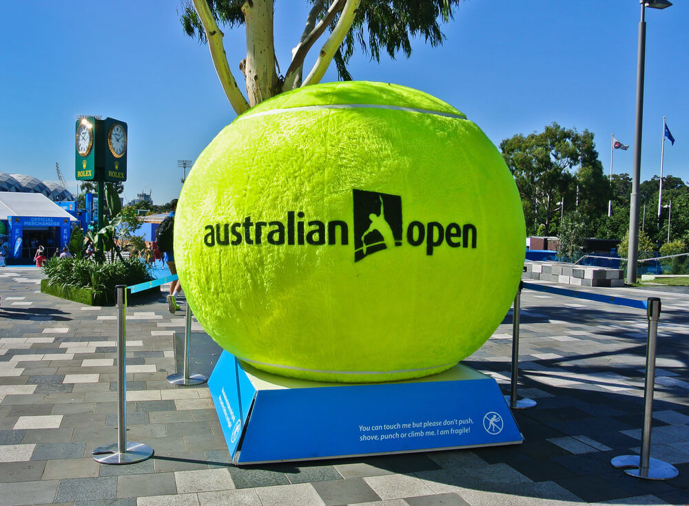 Australian Open не будет перенесен, несмотря на коронавирус у сотрудника отеля с теннисистами