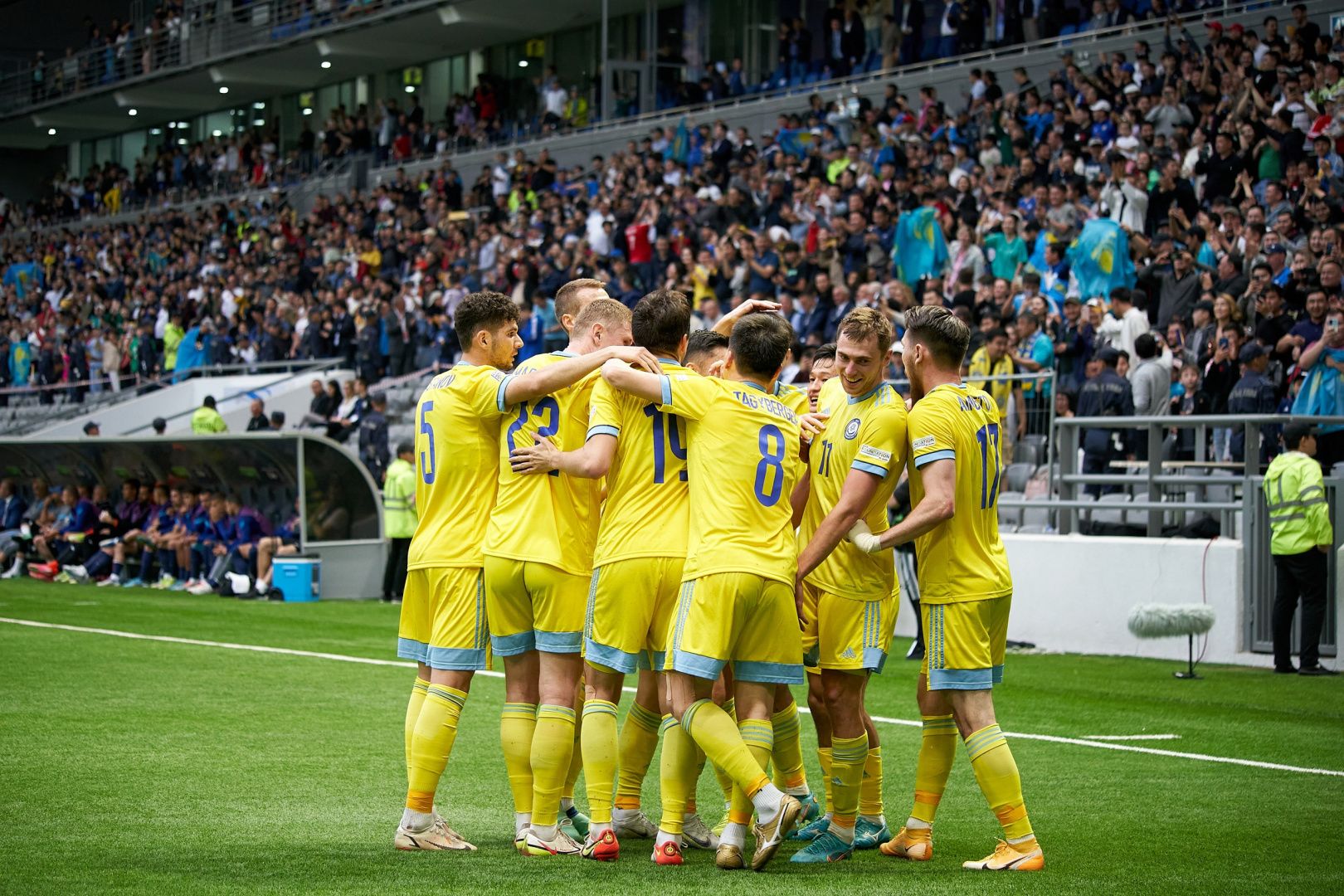 Футболисты сборной Казахстана вошли в команду недели Лиги наций