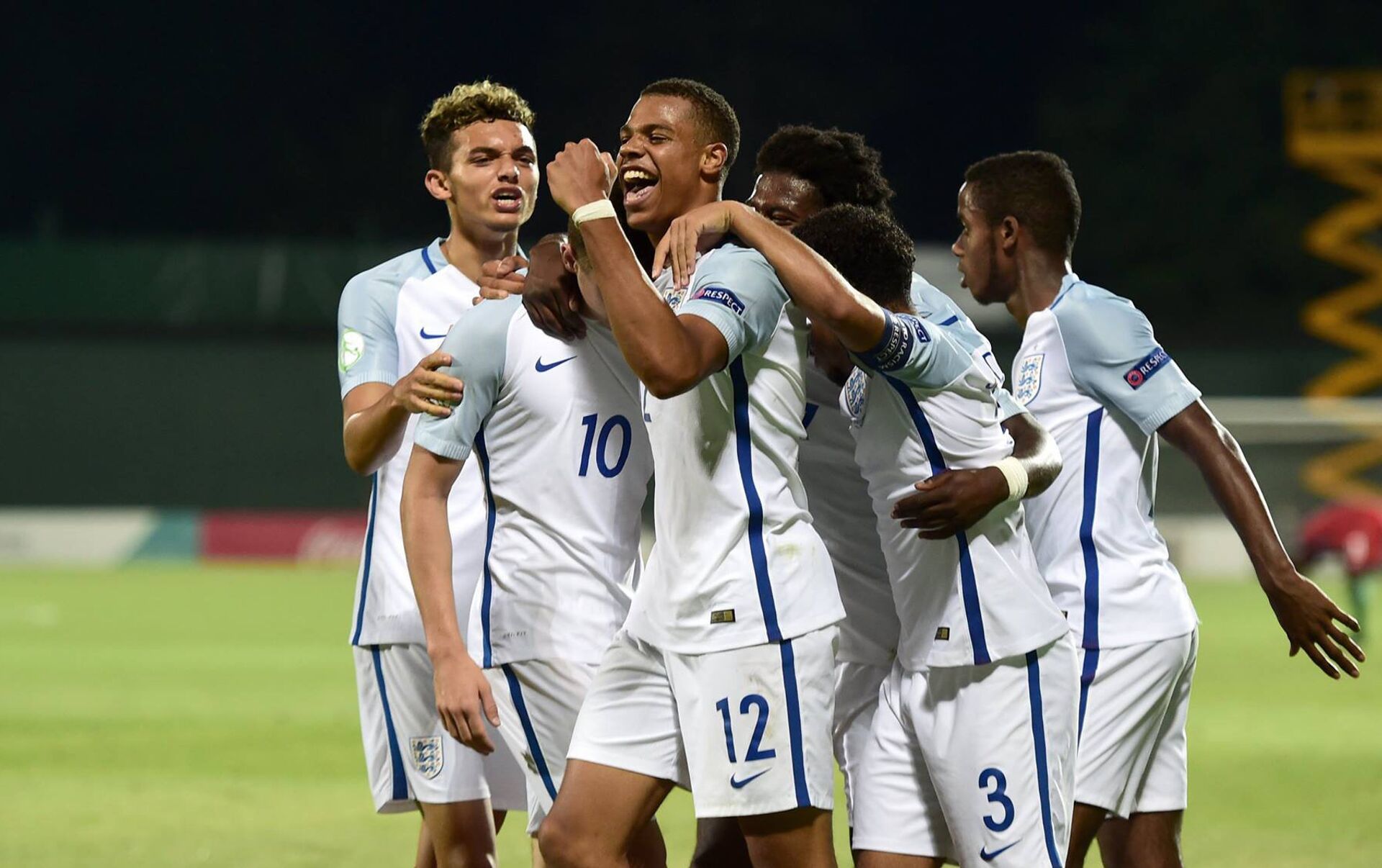 Англия U19 — Сербия U19 прогноз 22 июня 2022: ставки и коэффициенты на матч Евро U19