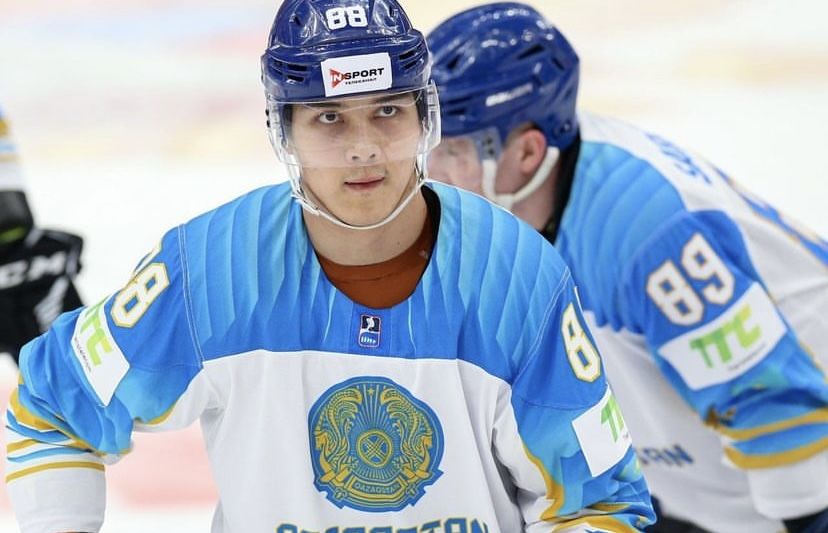 Сборная Казахстана крупно проиграла Беларуси в дебютном матче Кубка Первого канала по хоккею