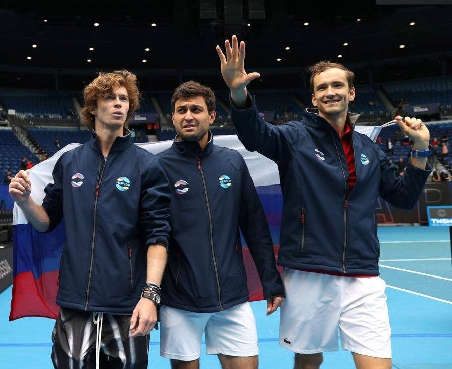 Медведев, Рублев и Карацев – в 1/4 Australian Open! Россия сейчас главная держава в мужском теннисе
